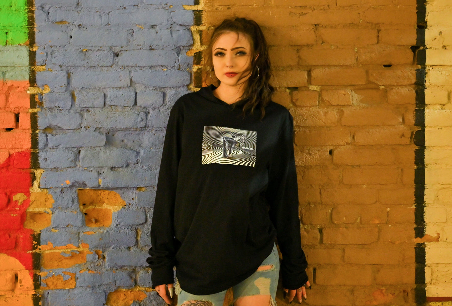 DIGITAL BURNOUT - HOODED LS TEE